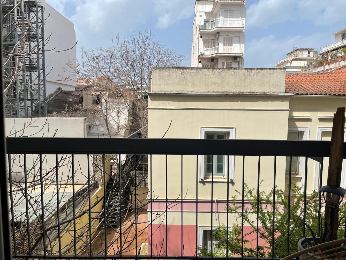 Oikiastudios Patras Buitenkant foto