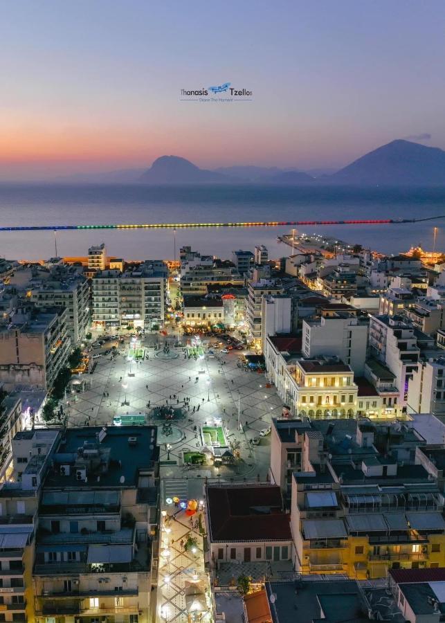 Oikiastudios Patras Buitenkant foto