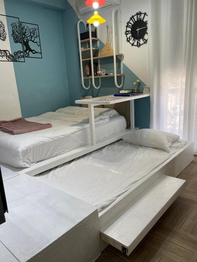 Oikiastudios Patras Buitenkant foto